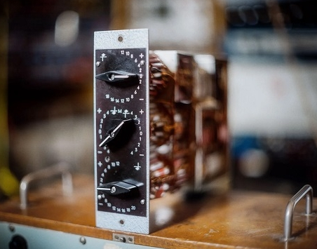 Felt Instruments - Kolor Mikro v.1.0.094 VST3，AAX，AU WiN.OSX x64 [FLARE] - 均衡器 vst615音频资源网-音频网站-vst3插件下载-音频网-音频插件下载-机架源码-插件源码-源码-vst插件 vst615音频资源网